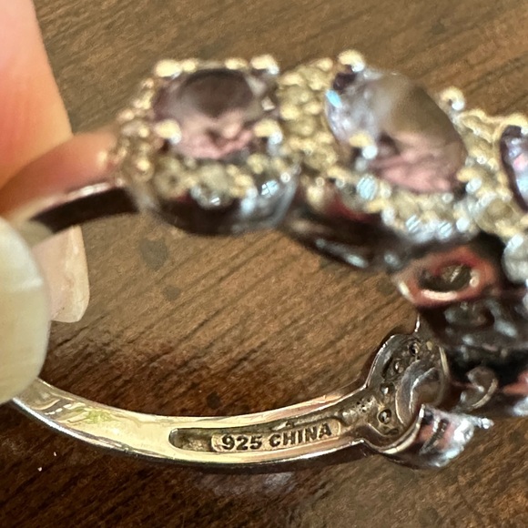 Tanzanite With CZ Surrounding Stones. Set in Sterling Silver. Ring Size 7. - Picture 7 of 7